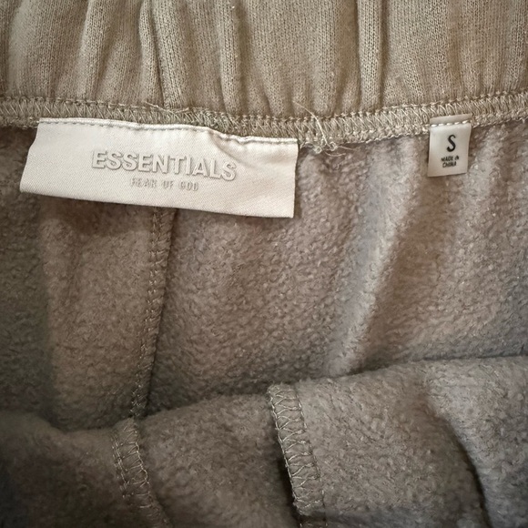 Fear of God Essentials Sweatpants Brown Size Small - Picture 7 of 8